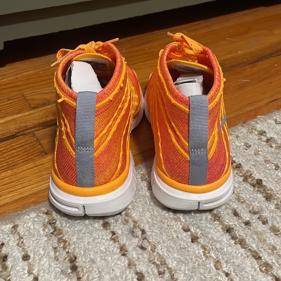 Nike Flyknit Chukka - Picture 3 of 7